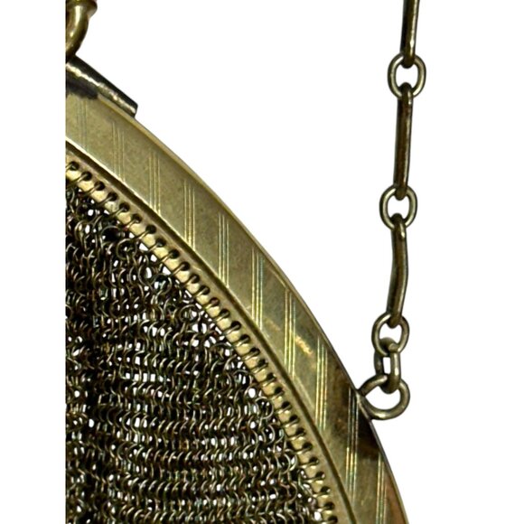 1920s gold Whiting and Davis soldered mesh purse with tassel and etched frame - Picture 4 of 10